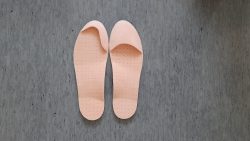 Eritüüpi tallatoed varbatäitega